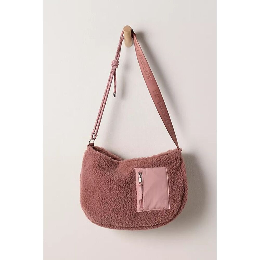 NOT AVAILABLE 🔥Free People Movement Slopes Sherpa Sling Bag